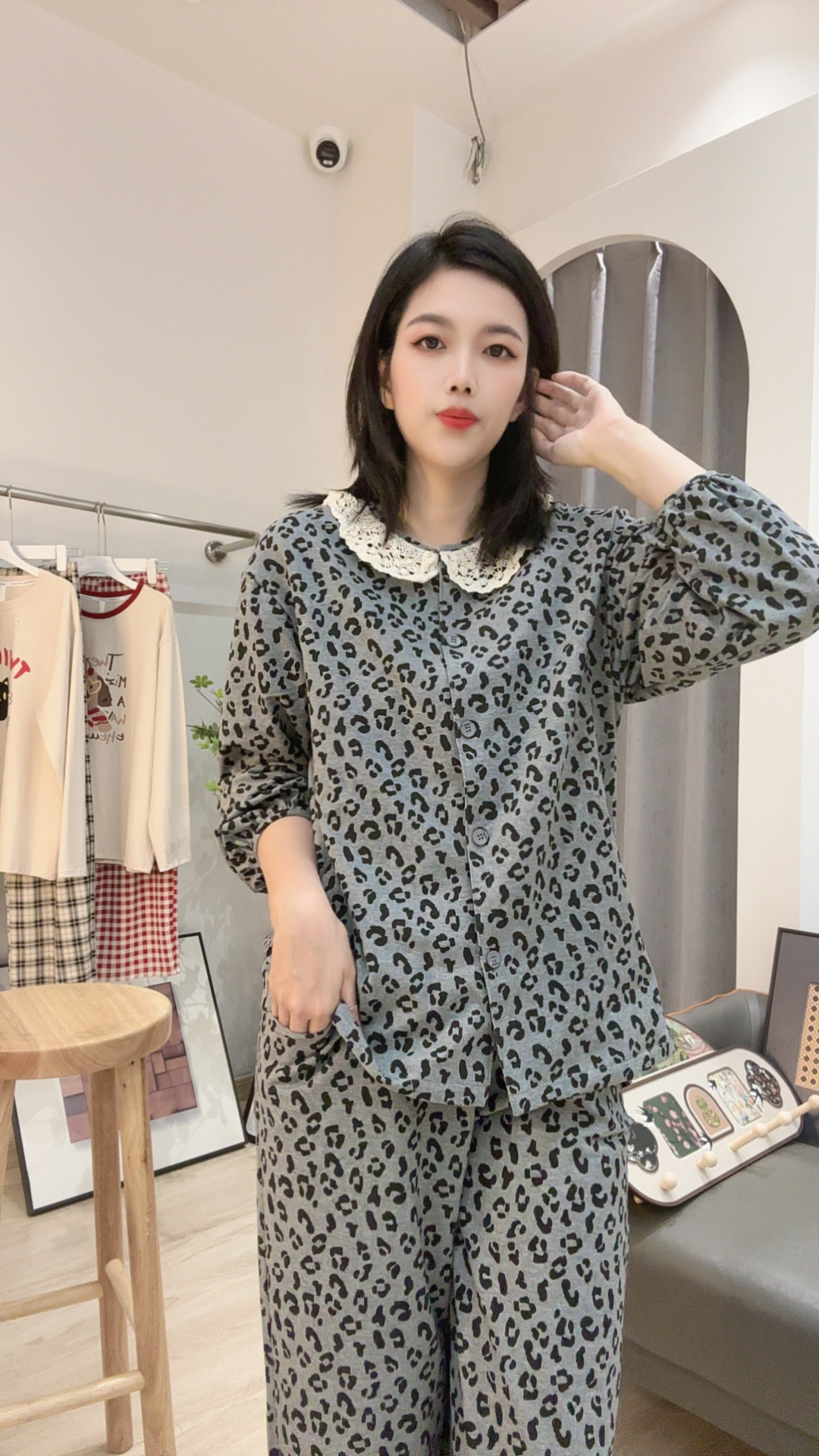 秋冬毛圈爽棉女长袖时尚舒适家居服套装睡衣花边蕾丝豹纹宽松开衫