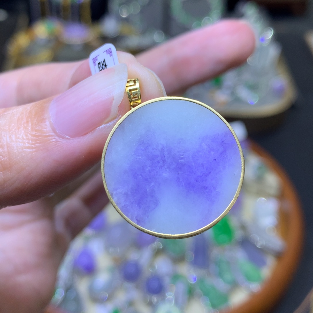 翡翠18K金镶嵌颈饰翡翠吊坠项链