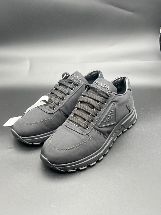 99新 Prada/普拉达 普拉达尼龙三角标运动休闲鞋 奢f127 37.5欧