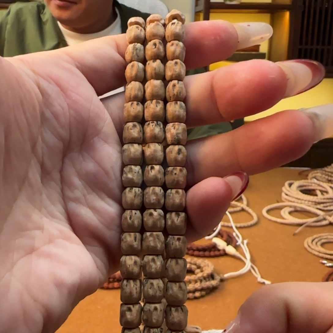 手串柏香籽/百香籽红牙桶顺6➕