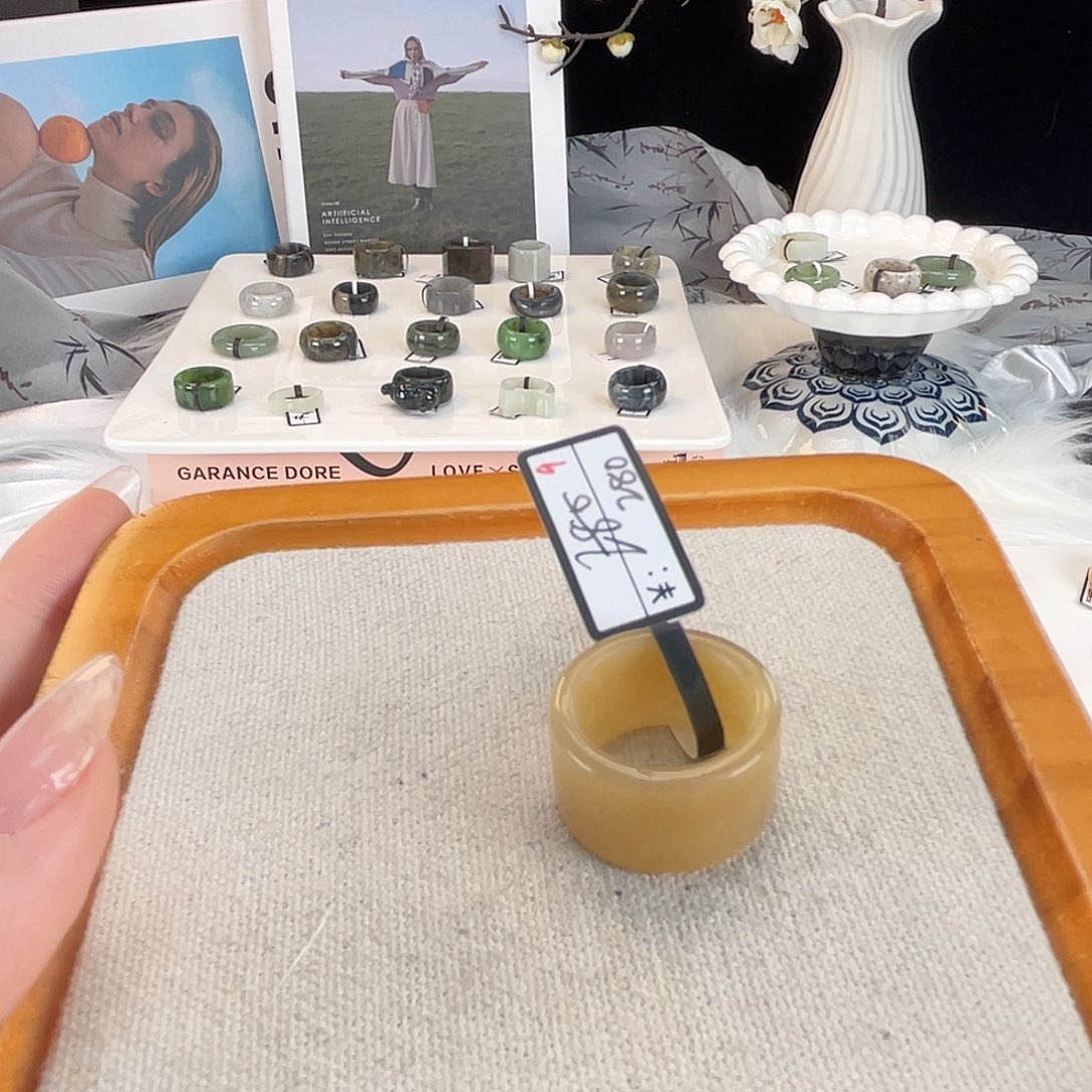 和田玉未镶嵌戒指a13浅糖圆切16.0