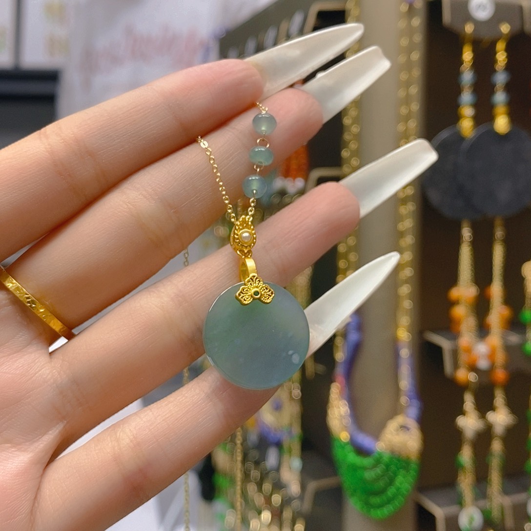 翡翠合金耳饰翡翠