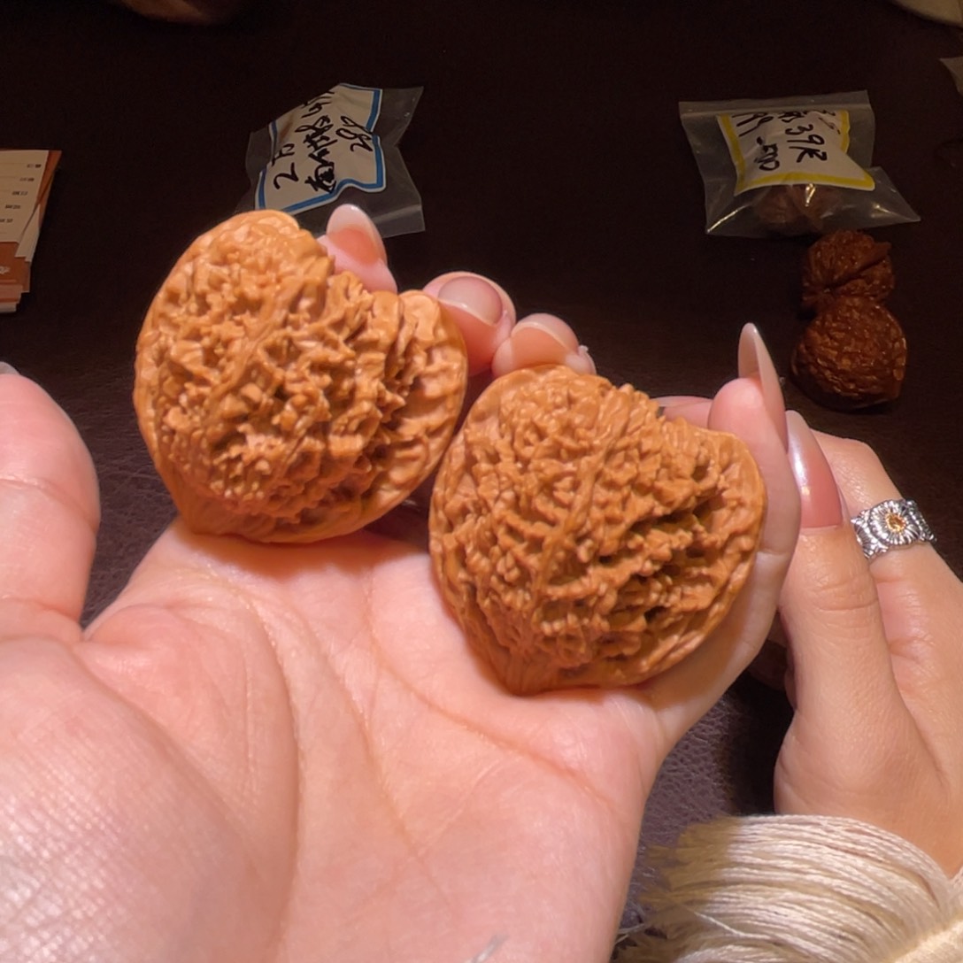 文玩核桃把件42满天星