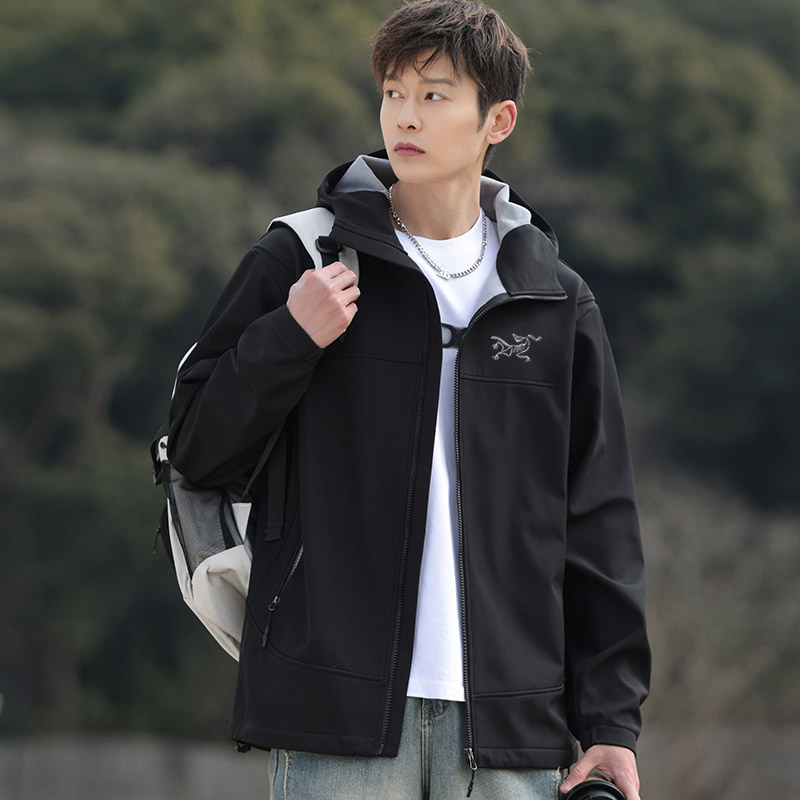 【奥莱清仓】软壳防水冲锋衣男女同款户外登山服休闲外套连帽夹克男
