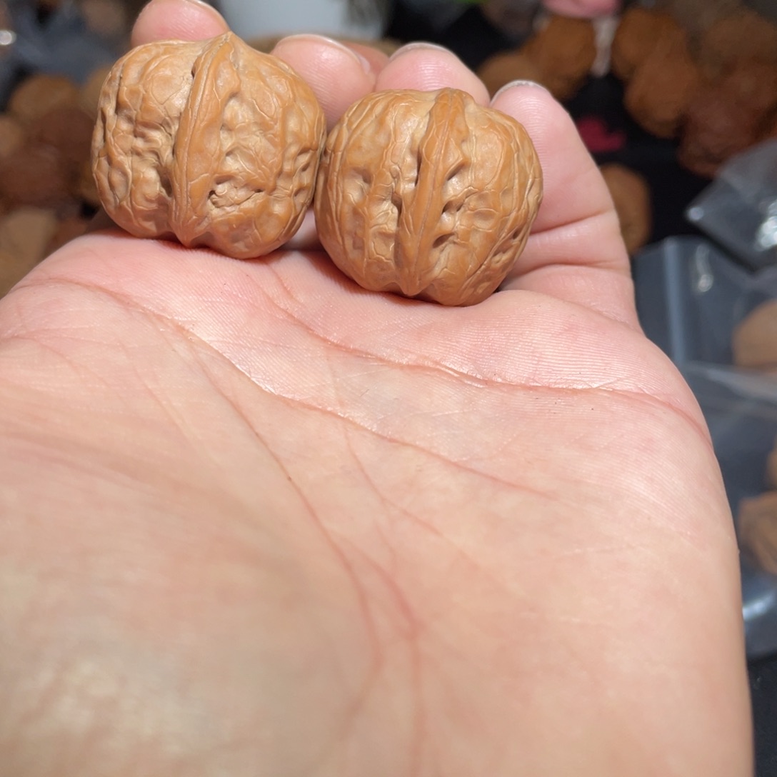 文玩核桃吊坠30野生元宝