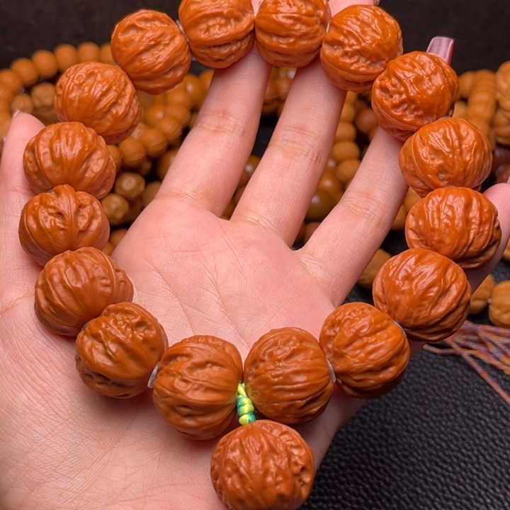 猴头核桃吊坠树王