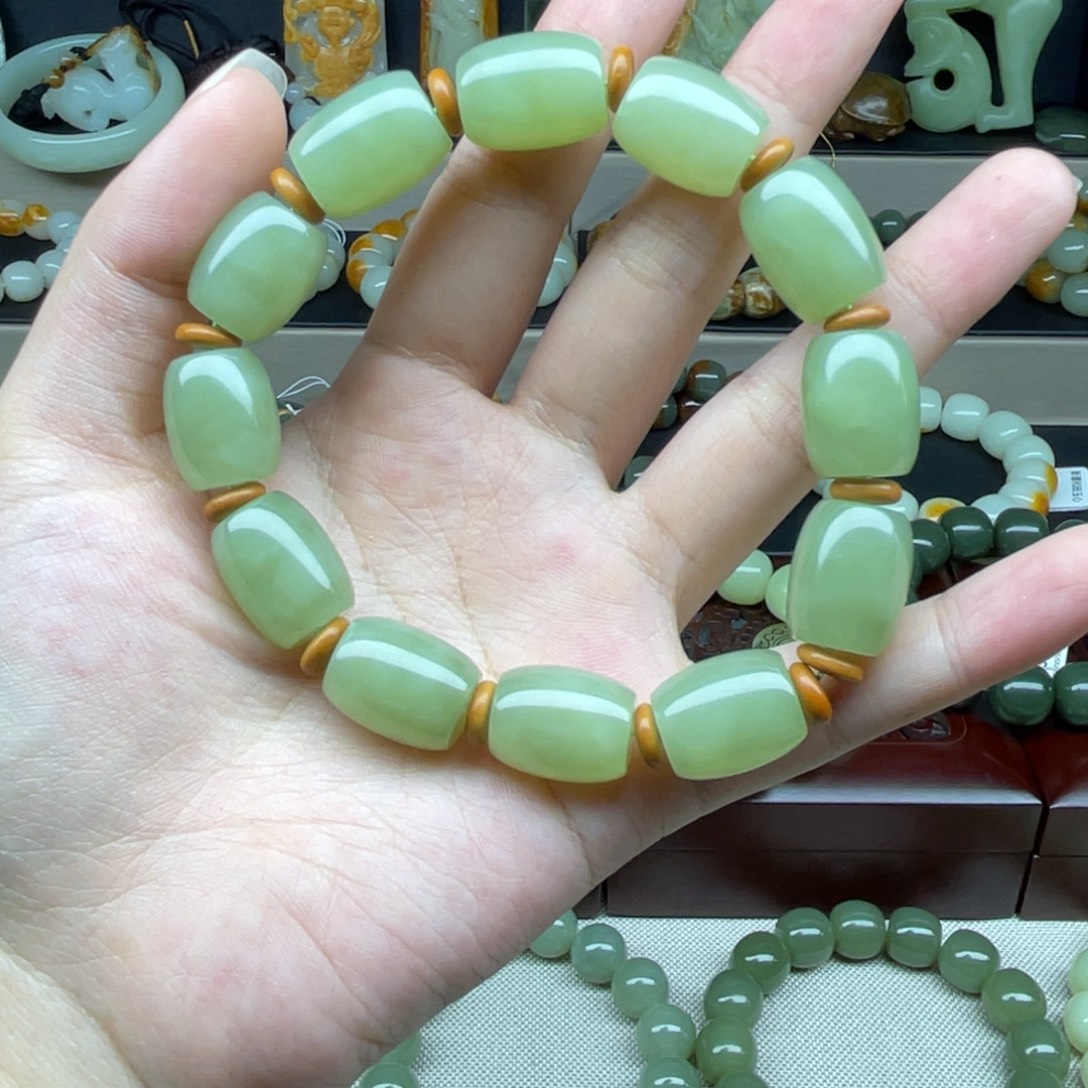 和田玉（糖玉）未镶嵌手链