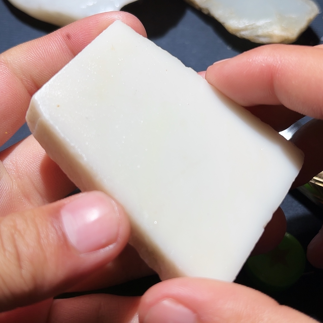 和田玉未镶嵌珠宝奇石