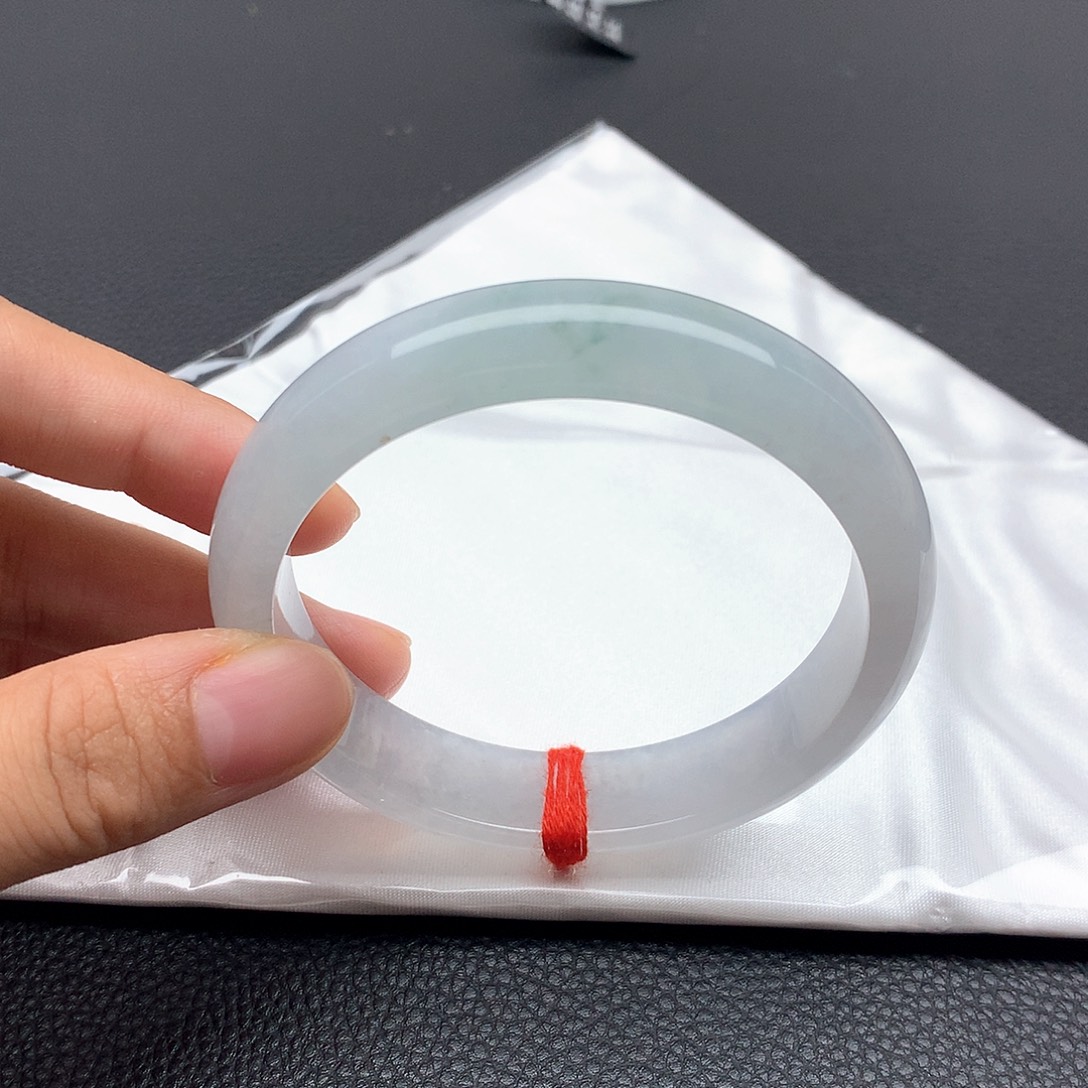 ****:翡翠手镯未镶嵌58.6圈口