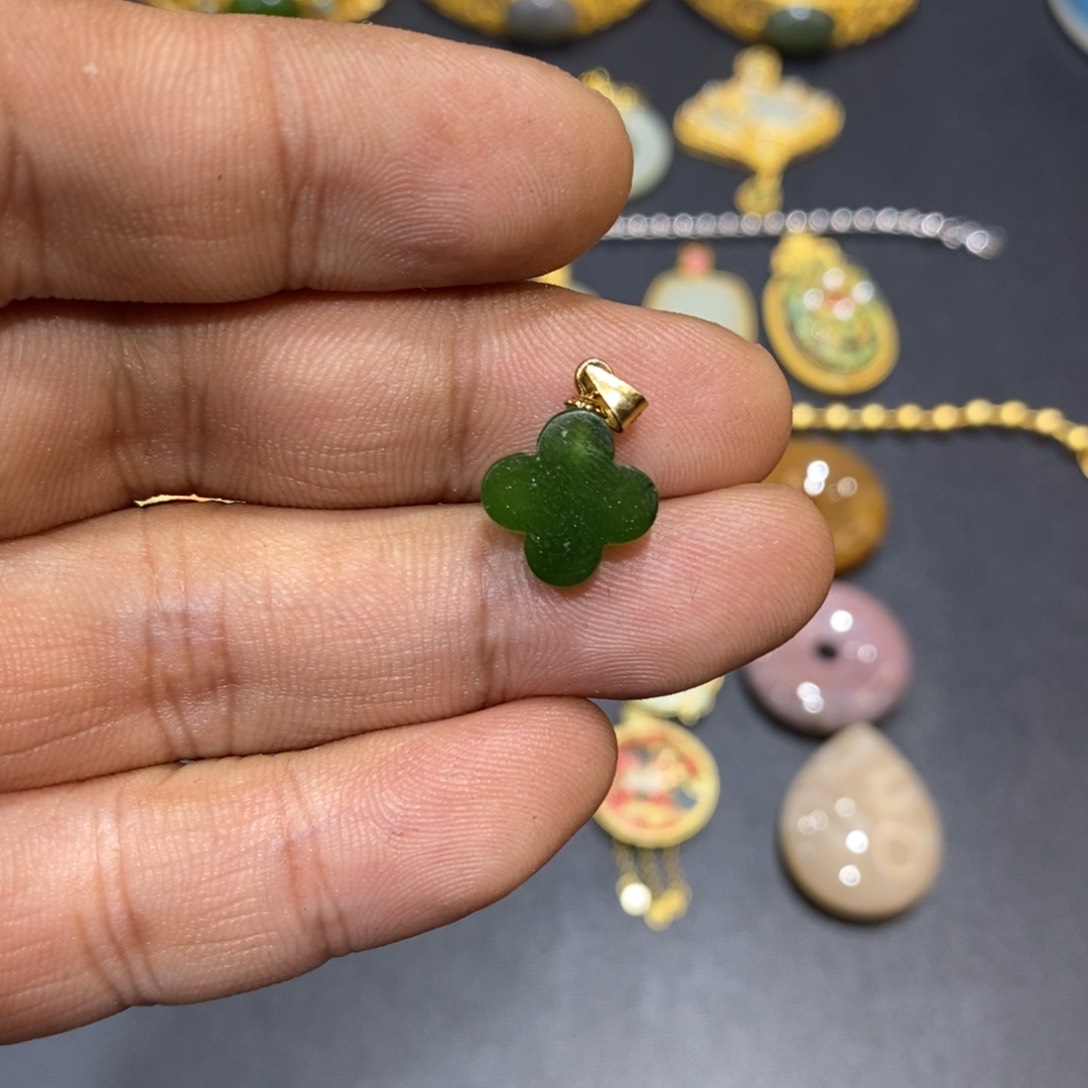 和田玉颈饰银S925镀金镶嵌