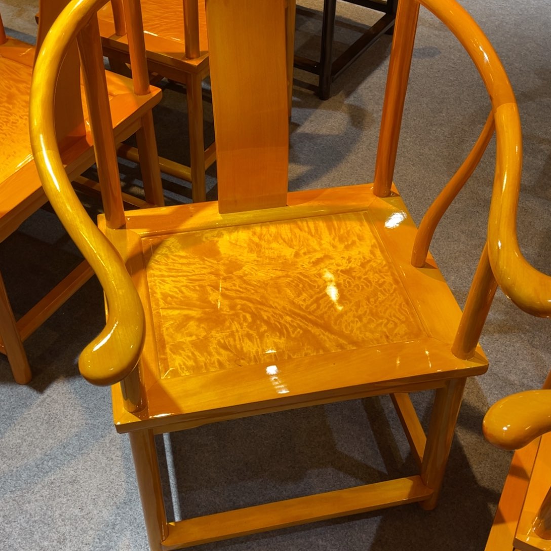 龍***`紫檀木类成套家具，大叶圈椅一把