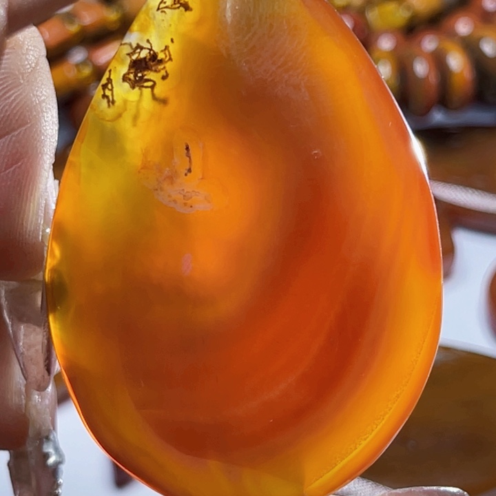 玛瑙/玉髓颈饰未镶嵌暖**香