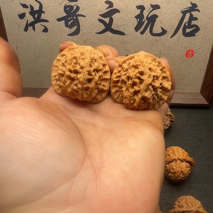 文玩核桃吊坠密纹35