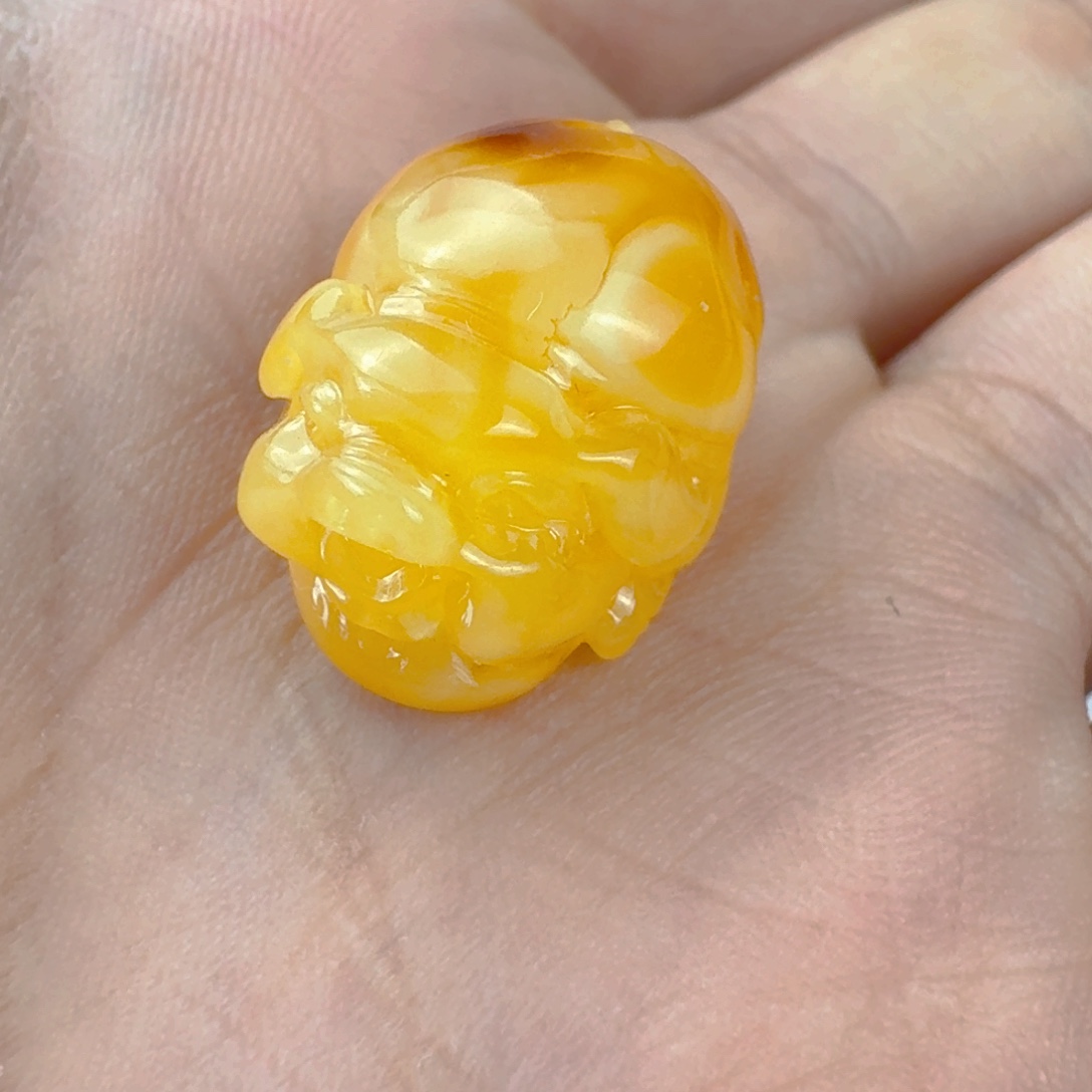 琥珀未镶嵌裸石吊坠孔 20.7×15×10.3mm