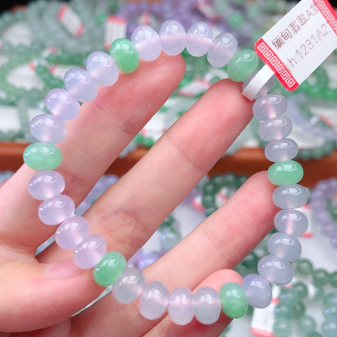 翡翠手链未镶嵌翡翠