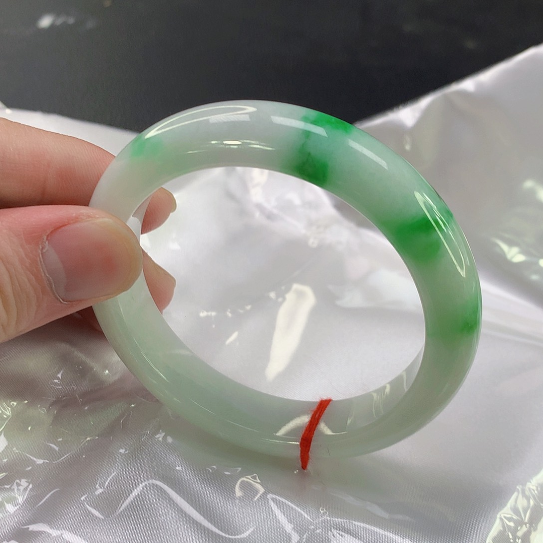 翡翠手镯未镶嵌104缅甸天然翡翠A货