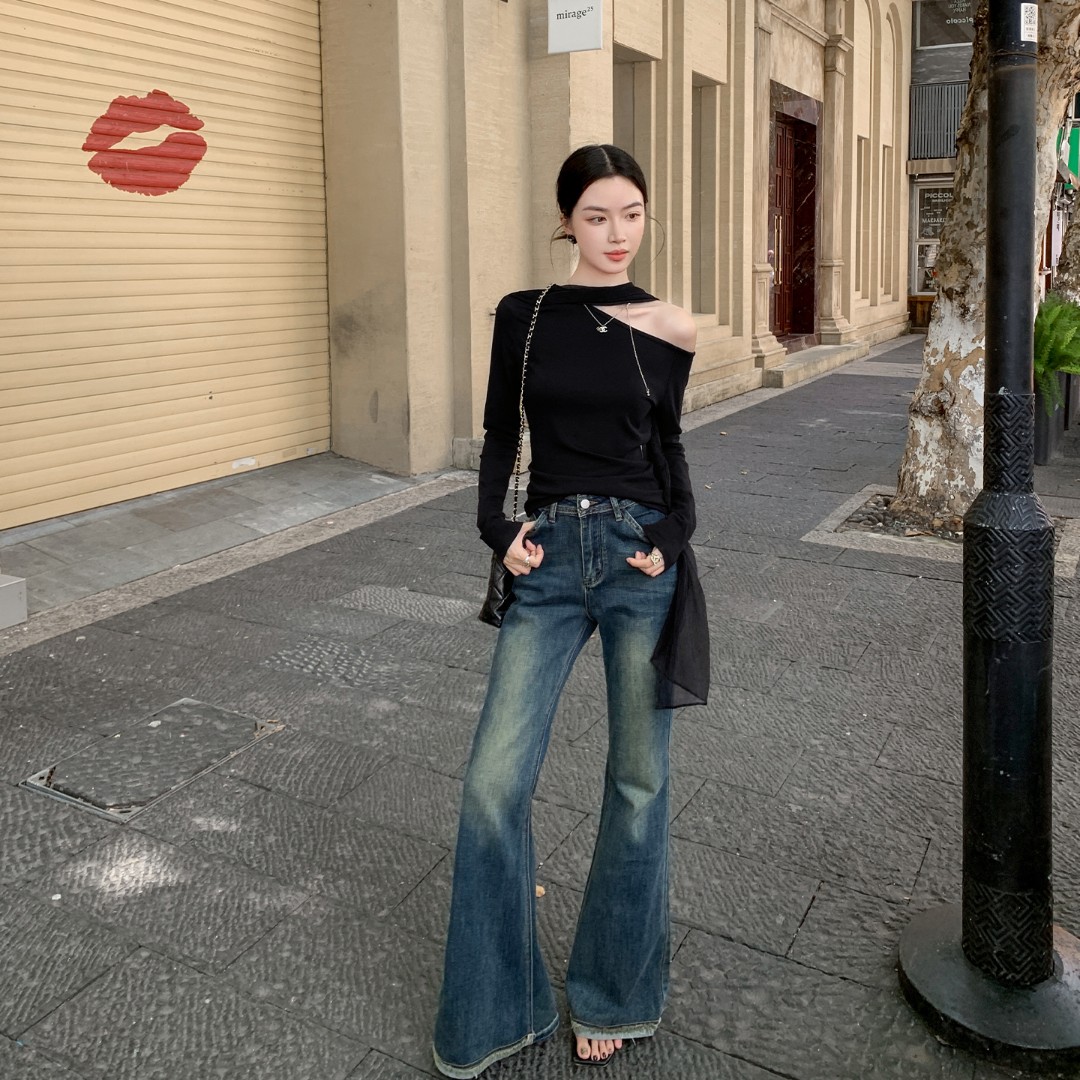 缤菓binguo 复古蓝色水洗高腰微喇牛仔裤女2025秋季修身显瘦裤子