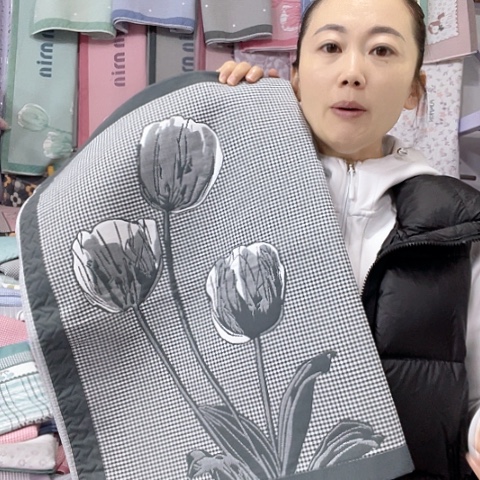 棉特价黑色郁金香