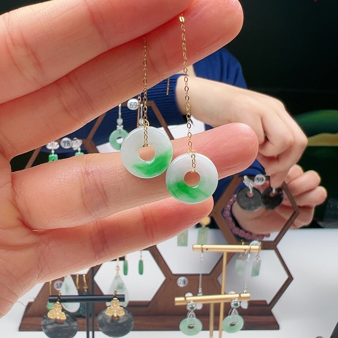 翡翠耳饰18K金镶嵌天然翡翠