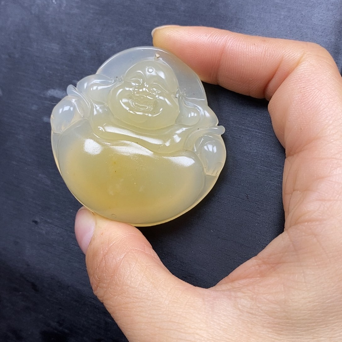 石英质玉（黄龙玉）颈饰未镶嵌