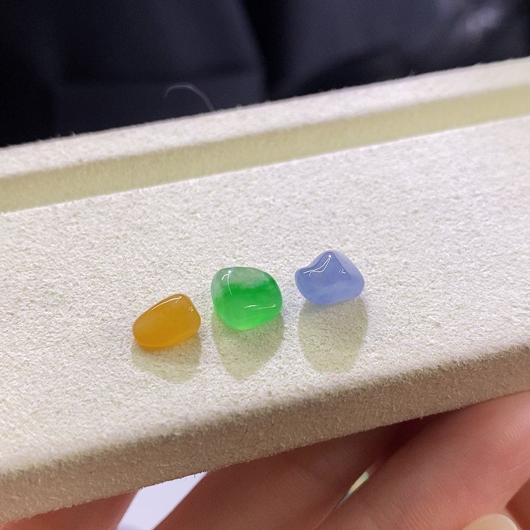 未镶嵌挂件翡翠随行