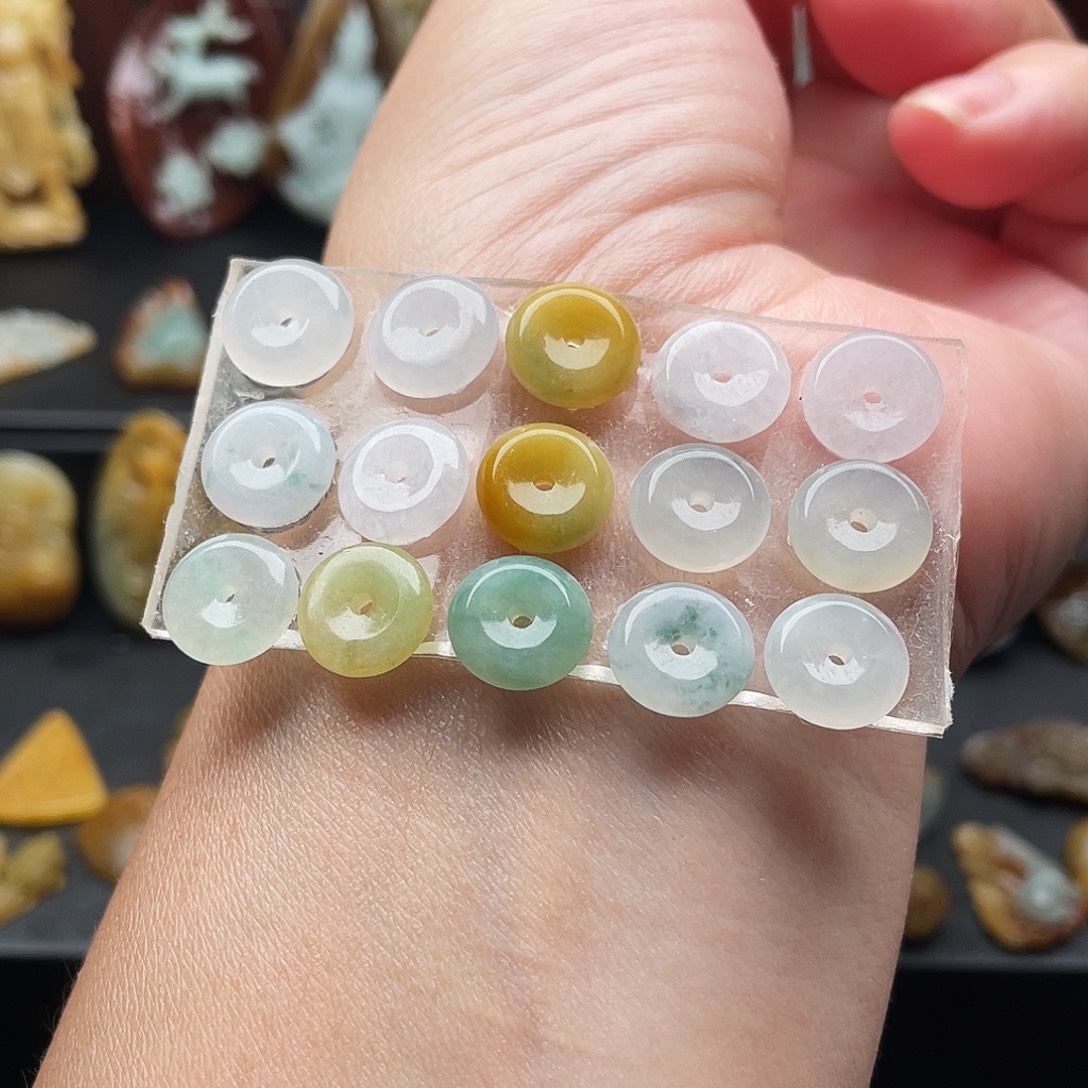 定制翡翠未镶嵌翡翠平安扣