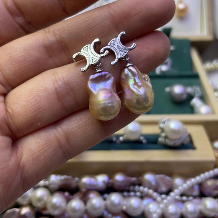 淡水珍珠耳饰合金