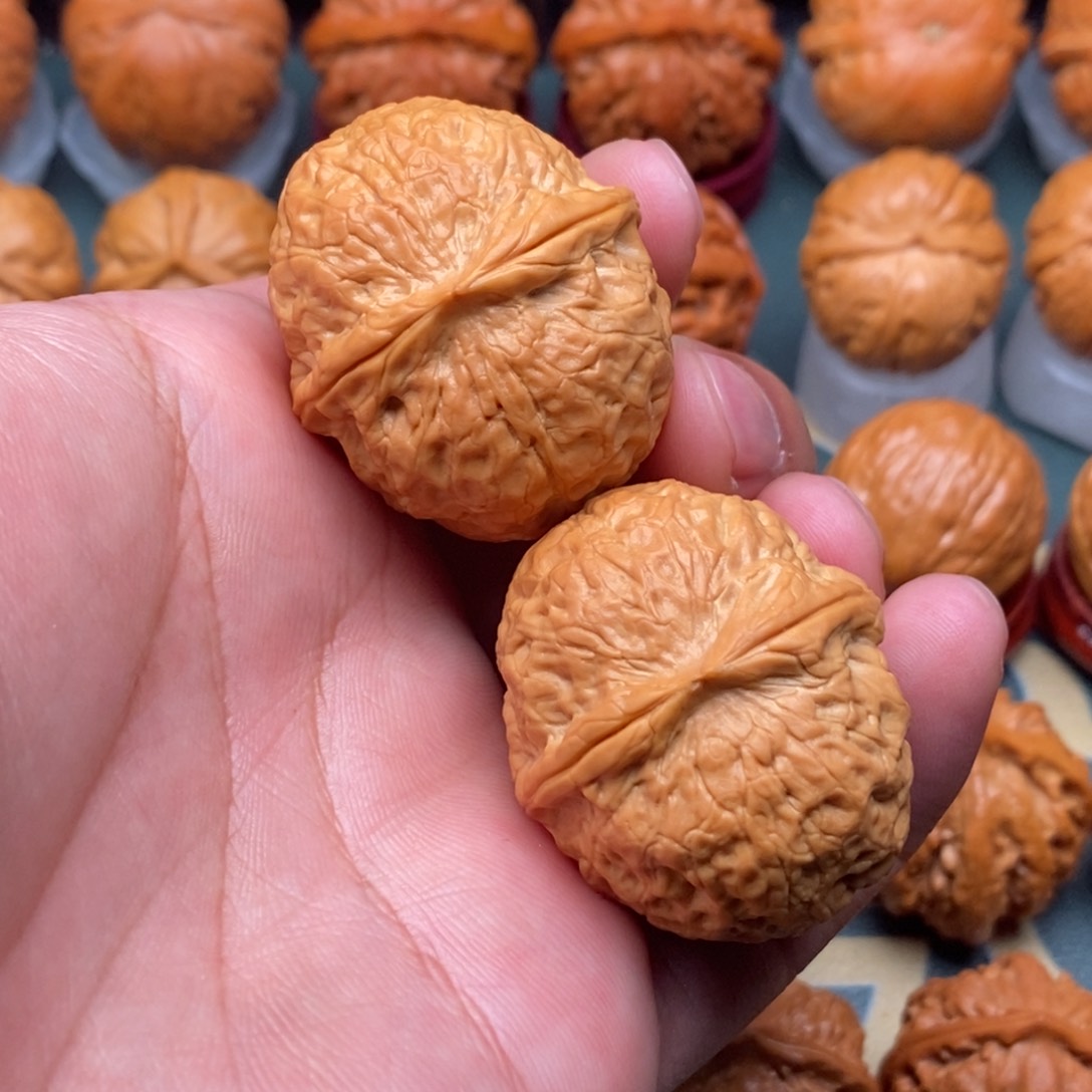 把件文玩核桃龙鳞元宝