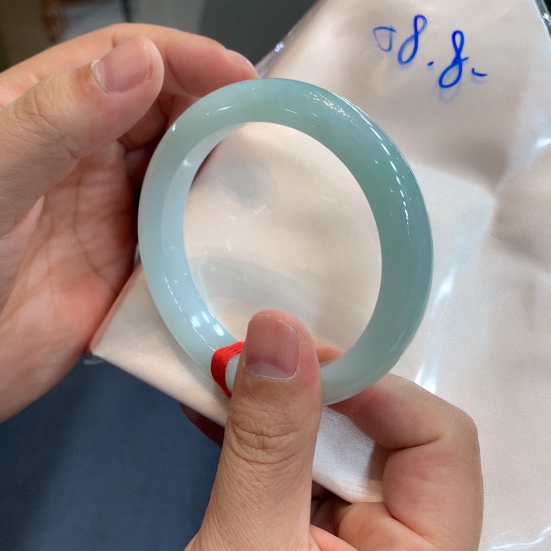 翡翠未镶嵌手镯手镯