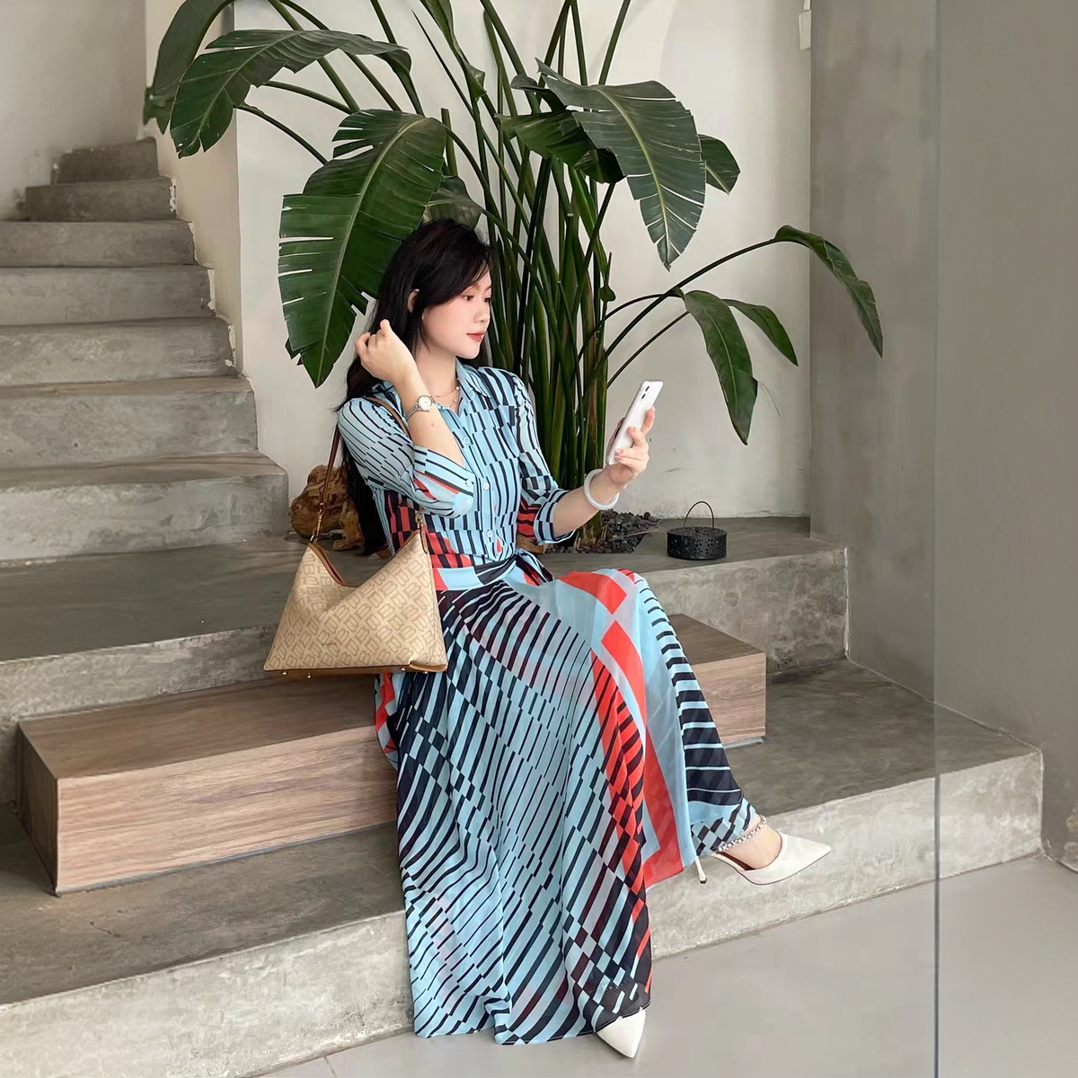 GXO 玛+2025夏季新款乔其印花不对称压褶连衣裙LYQ0268