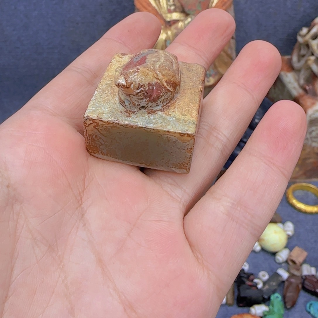 未镶嵌和田玉（糖玉）挂件