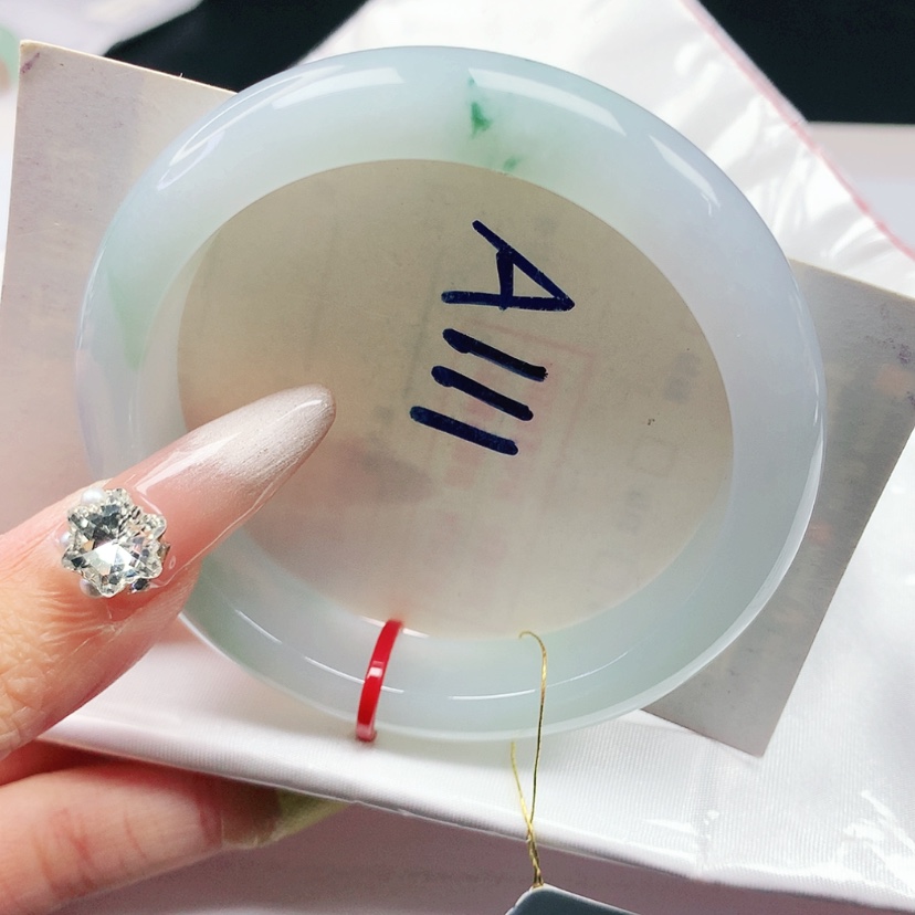 【闪购商品】翡翠手镯未镶嵌56.2圈