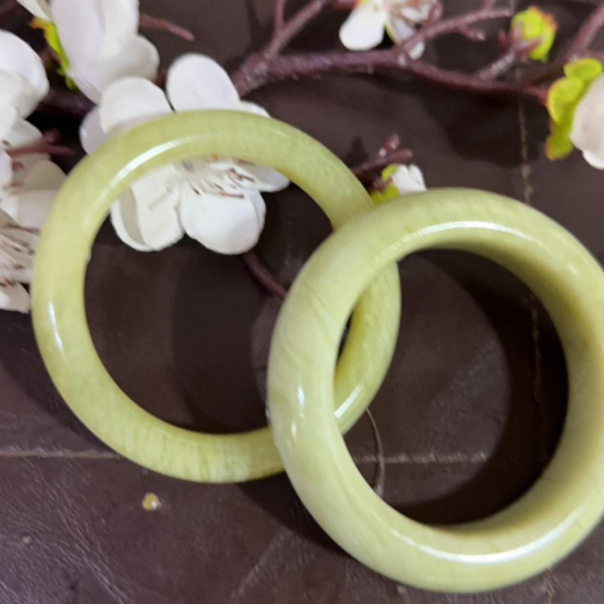 正品岫玉，辽阳绿，一款一式，建议直播观看