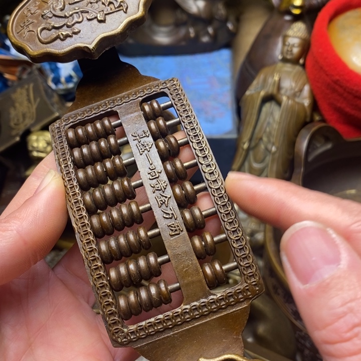 铜器摆件做工精良