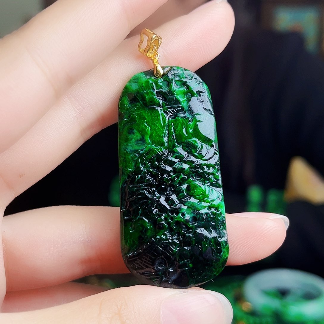 颈饰银S925镶嵌翡翠多样性