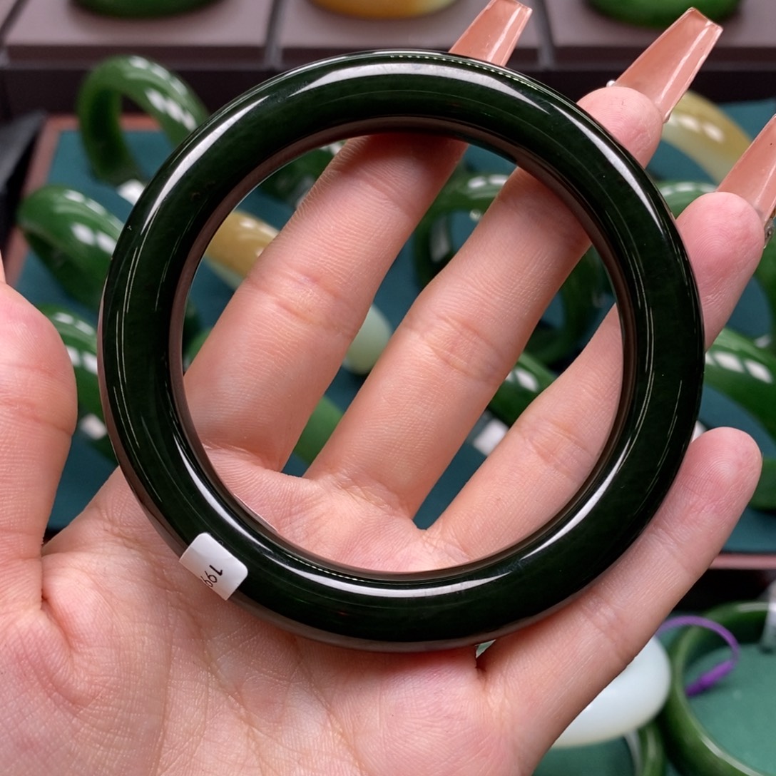 和田玉（碧玉）未镶嵌手镯5960