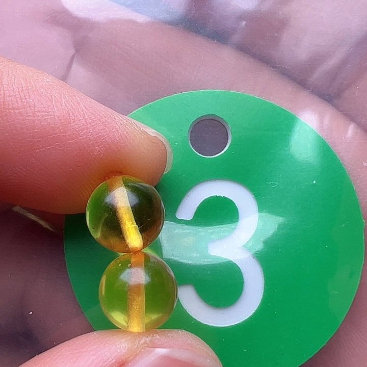 蜜蜡裸石未镶嵌金沙7.6m m