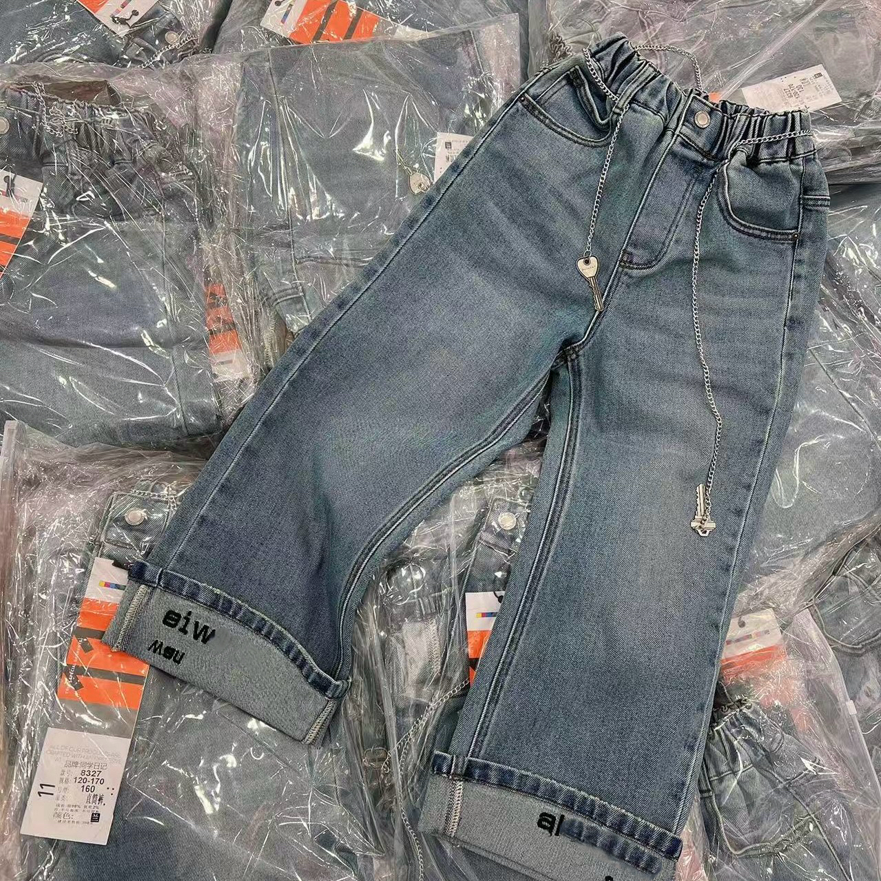 8327儿童卷边刺绣常规牛仔裤