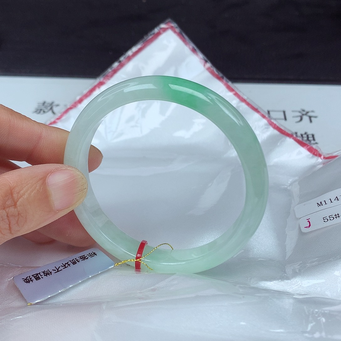翡翠手镯未镶嵌F****a55圈4167