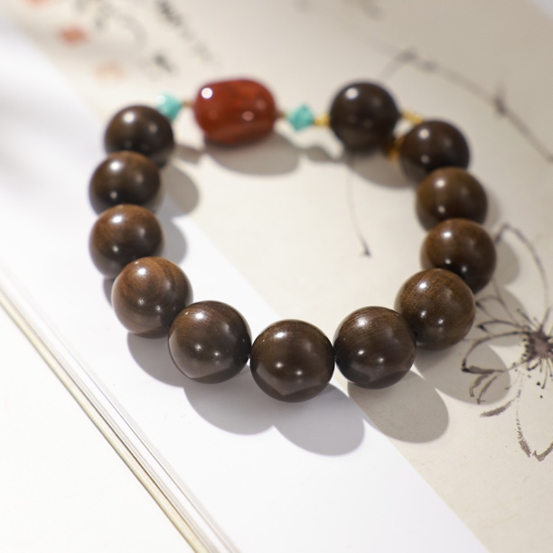 「不言」印度迈索尔老山檀手串原创设计师款