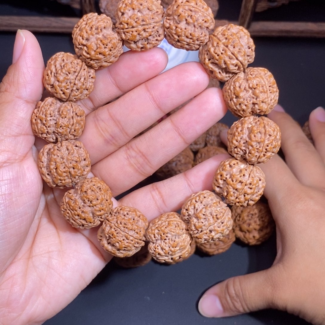 金刚菩提手串四叶草22mm