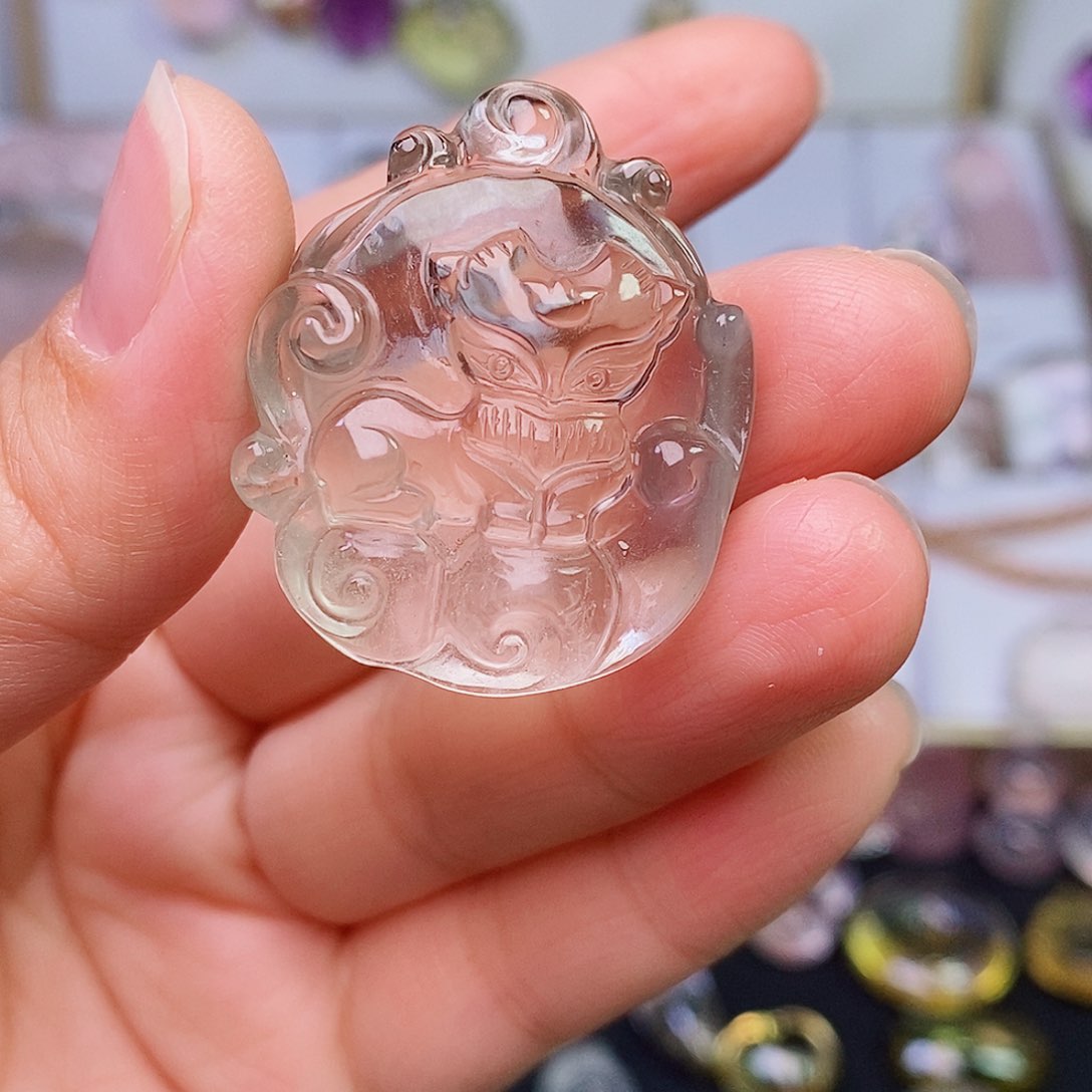 水晶吊坠(赠链)未镶嵌