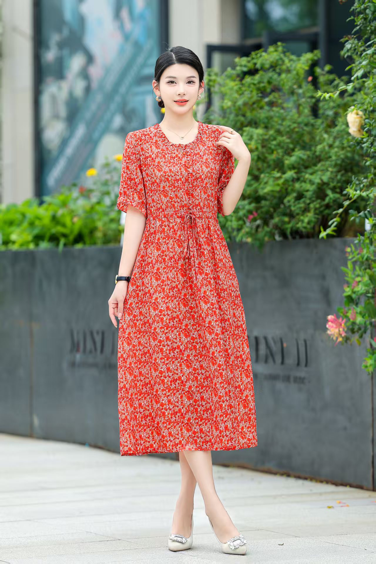 丝缎小碎花短袖 时尚过膝长裙气质印花V领抽绳女装连衣裙