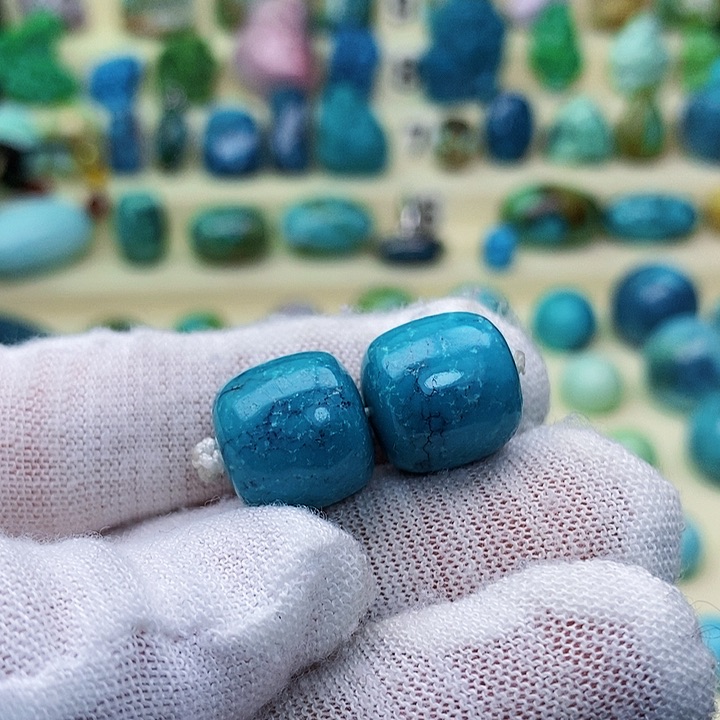 绿松石配饰未镶嵌