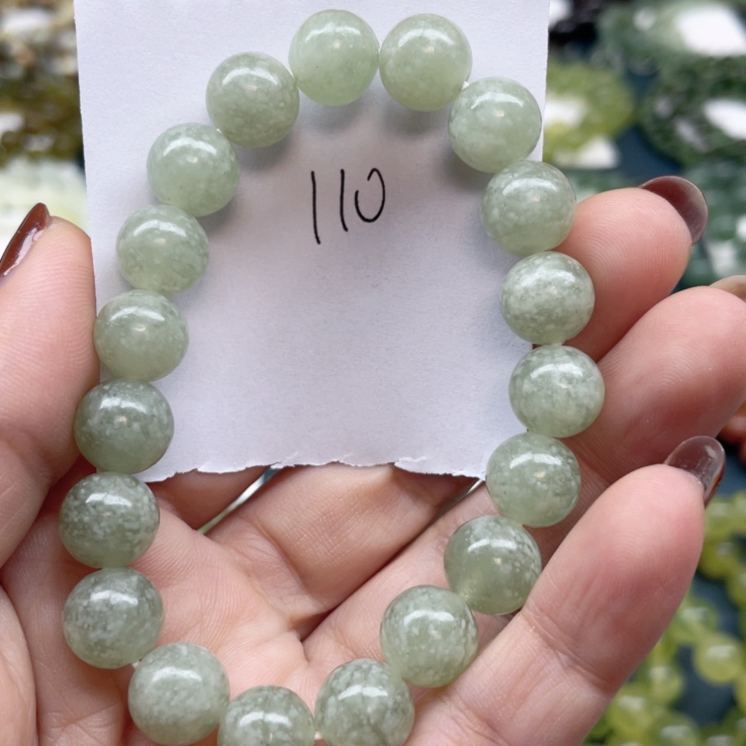 未镶嵌蛇纹石玉手链?**?