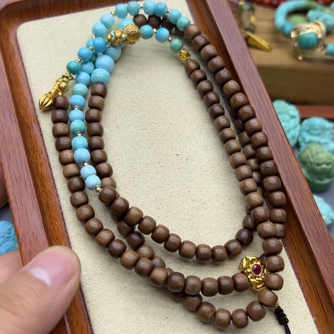 绿松石颈饰18K金镶嵌