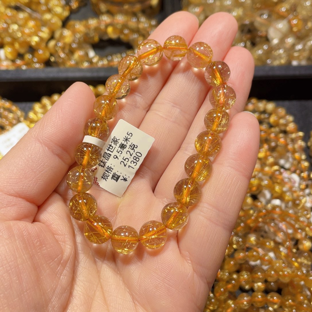 水晶手链未镶嵌?****潇天然水晶手链