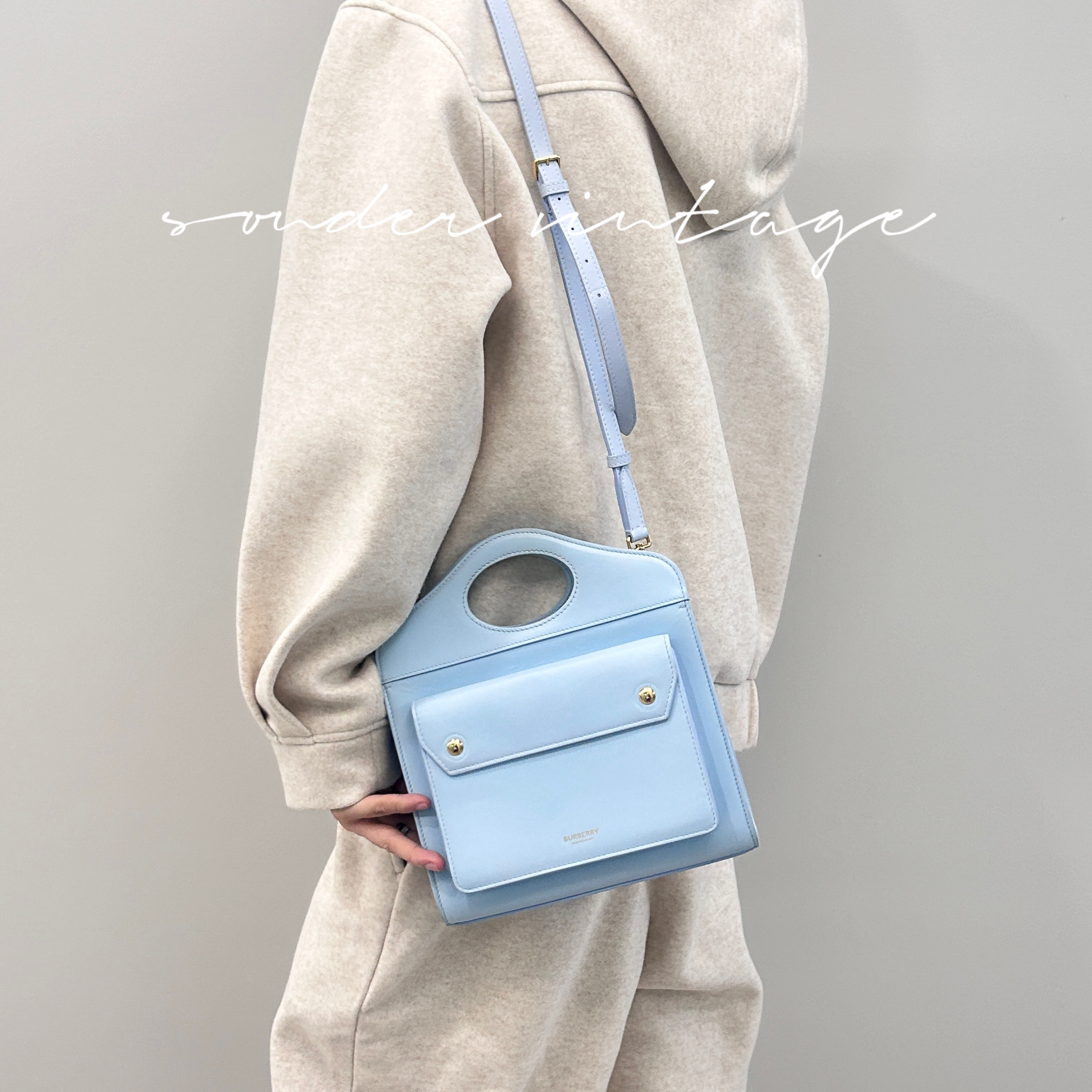 95新 BURBERRY/博柏利 Burberry蓝色小号公文斜挎包