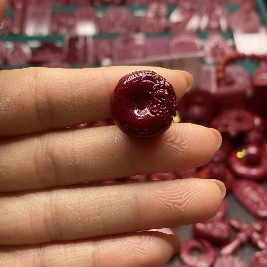 天然辰砂朱砂吊坠