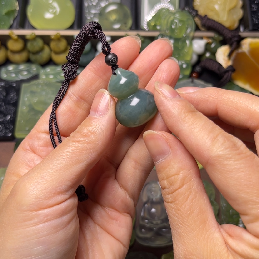 蛇纹石玉未镶嵌吊坠(不含链)